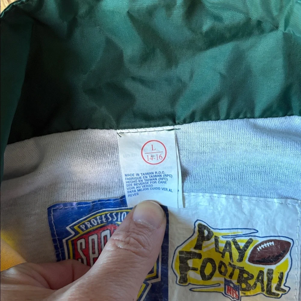 Green Bay Packers 14-16 windbreaker green and yellow like-new Jacket